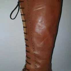 Bottes En Cuir- 36,5 / 37 -Des chaussures d'hiver Soldes Magasin 1f12f514 1bc0 4caa 834f 3e4b07f4c2f7