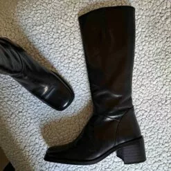 Bottes En Cuir 90's- 36,5 -Des chaussures d'hiver Soldes Magasin 3f673077 3d6d 43fd 9f0b 0054cd4280a5