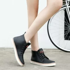 YUHITYGZGS Bottes De Pluie Pour Femmes Et Hommes, Étanche En Caoutchouc Jardin Bottes Unisexe Courte Cheville Pluie Chaussures Dentelle Up De Pêche Pont Bottes Confortable Anti-Slip Rainboots Pour Muck Mud Travail En Plein Air -Des chaussures d'hiver Soldes Magasin 71aypGVD24L. AC UL1500