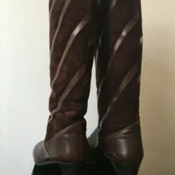 Bottes Fourrées En Daim Et Cuir- 39 12 Bottes Fourrées En Daim Et Cuir- 39 -Des chaussures d'hiver Soldes Magasin Bottes fourrC3A9es en daim et cuir 17